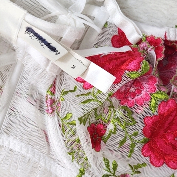 New!For Love and Lemons V-Day Floral  Embroidered Bra - Picture 11 of 12